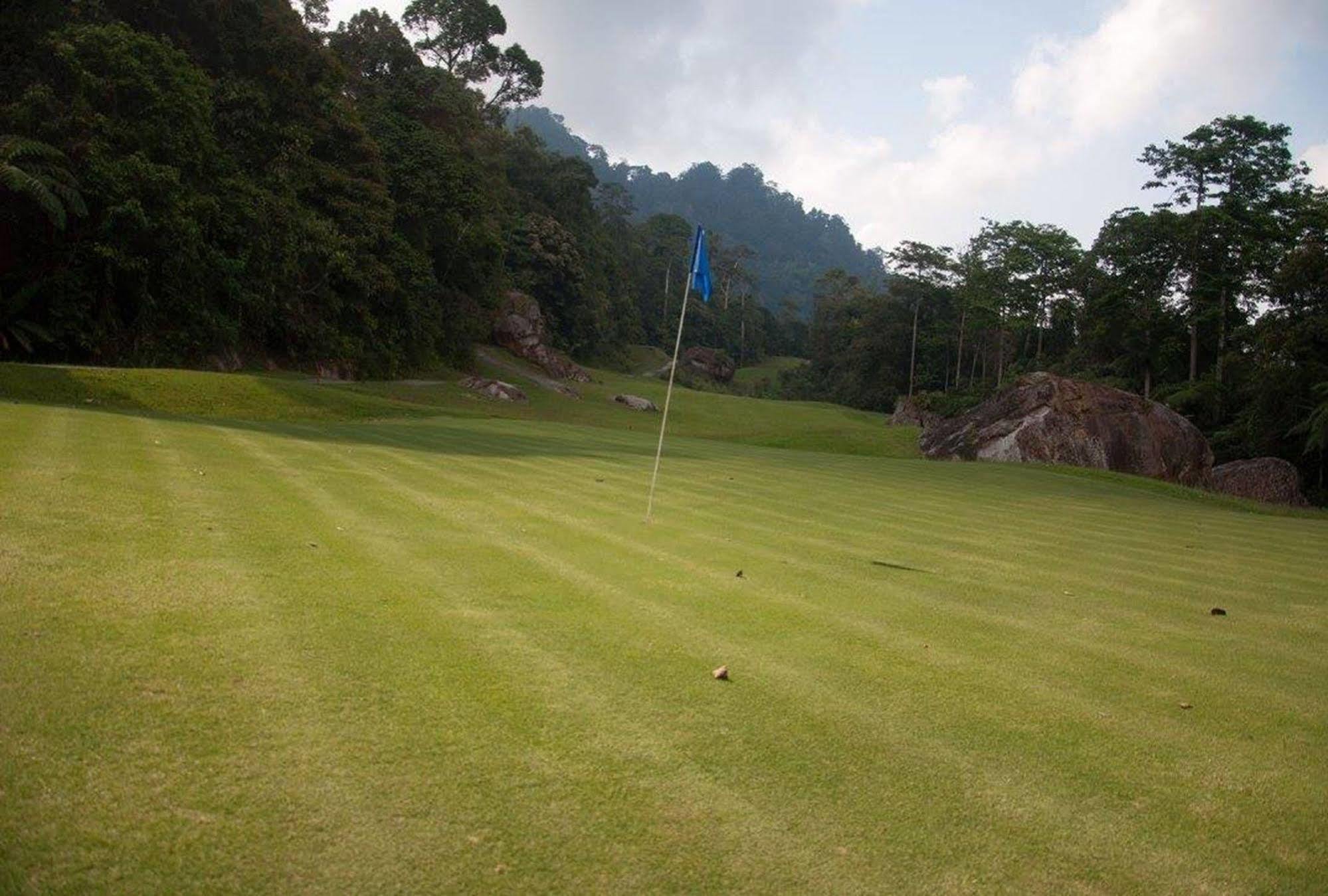 Borneo Highlands Resort Padawan Exterior photo